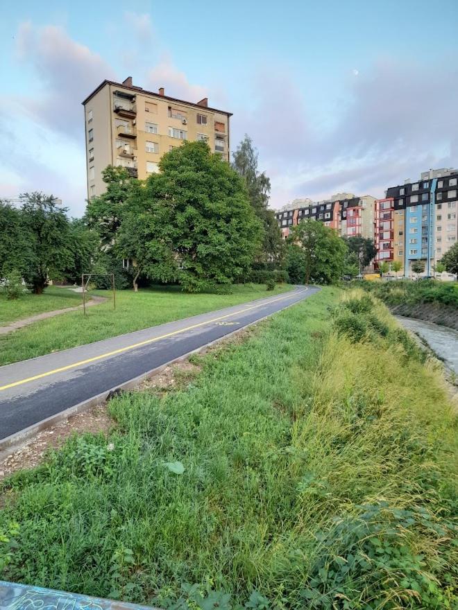 Apartman Bulevar Stupine Tuzla Eksteriør bilde